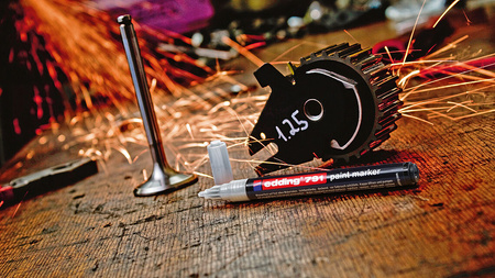 edding Marker olejowy e-791, 1-2mm, czarny
